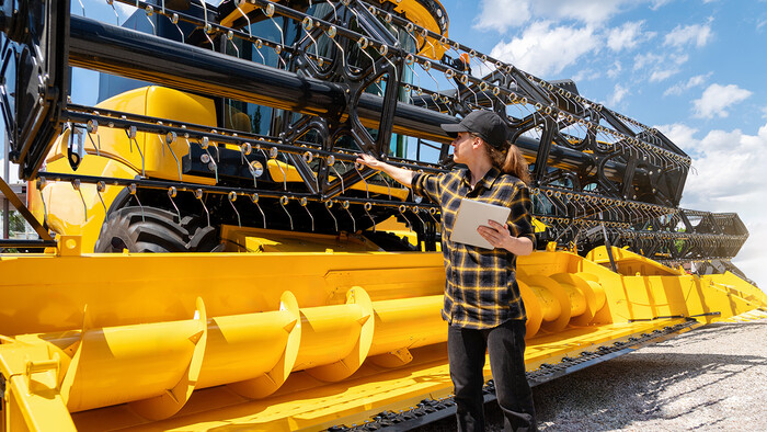 La cosechadora se ha limpiado de manera profesional con un compresor y se ha revisado antes de su almacenamiento invernal.